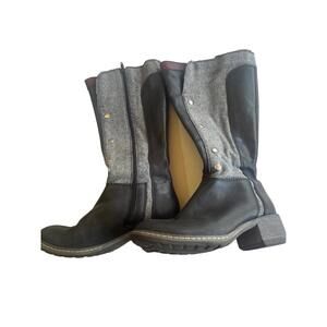 Papucei‎ Women's Knee High Black Leather Boots Size 36 Low Heel Side Zipper